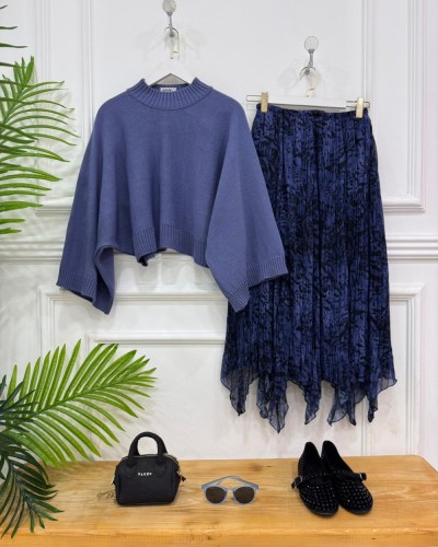 İzinaz ikili kombin Mavi kazak, mavi etek